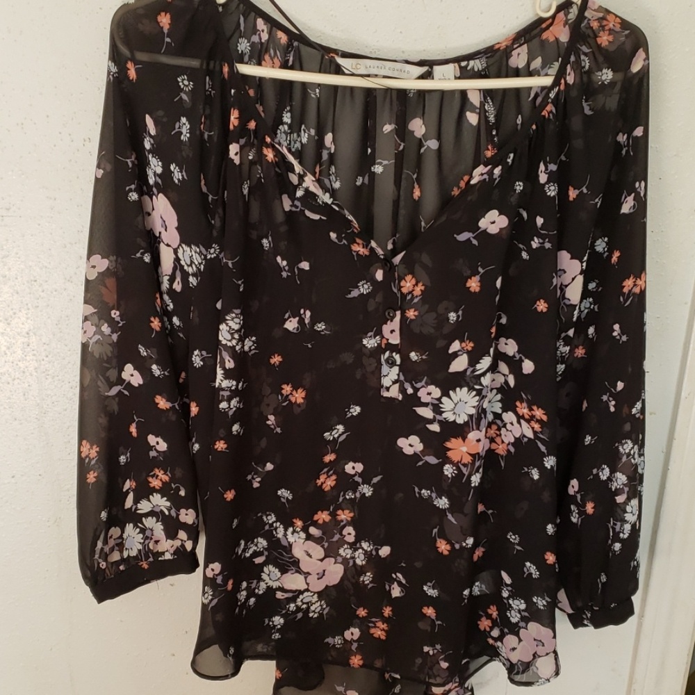Floral flowy top